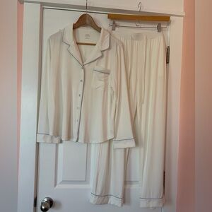 Women's Bamboo Ivory Stretch-Knit Long Sleeve Pajama Set